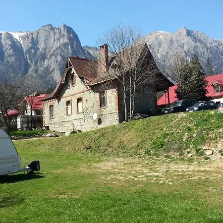 Kamp alanı Aviator Busteni, Buşteni