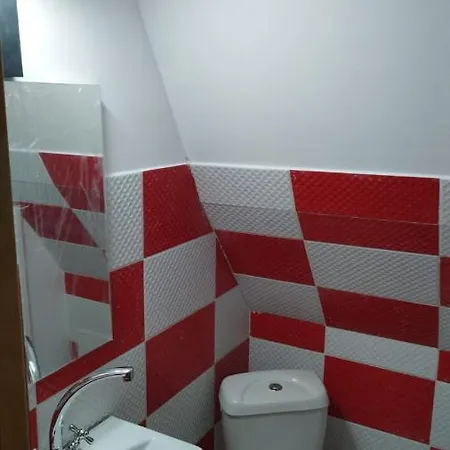 Aviator Busteni, * Buşteni